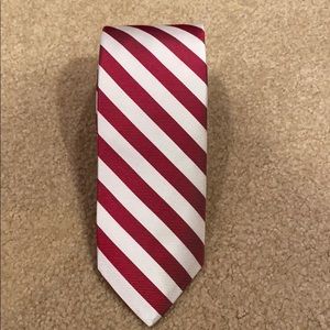 Boys red and white striped tie